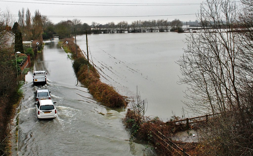 Gloucester flooded Sandhurst Lane A flooded Sandhurst La… Flickr