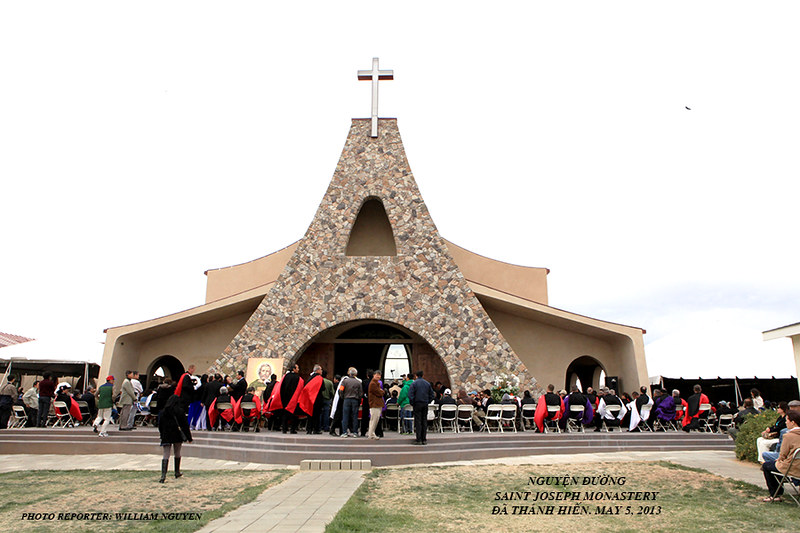 Thánh hiến nguyện đường St. Joseph Monastery Lucerne Valley Flickr