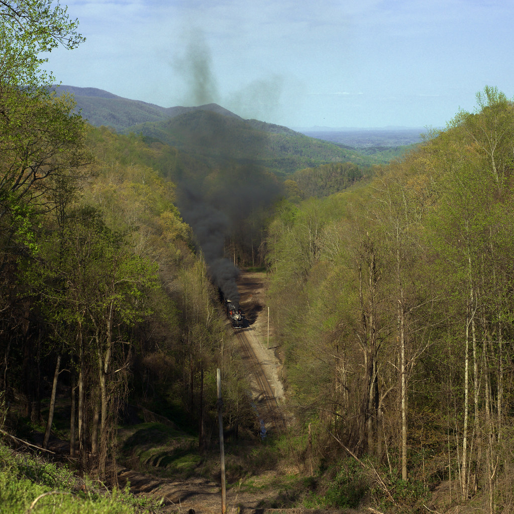Approaching the Swannanoa Tunnel A rare steam fan trip fro… Flickr
