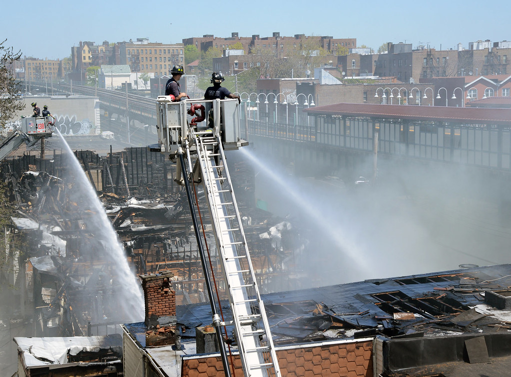 5Alarm Fire, White Plains Rd. MTA New York City Transit w… Flickr