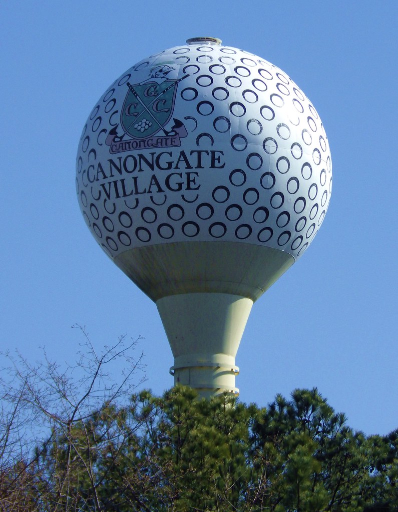 Round water tower Golf ball tower at Canongate golf course… Flickr