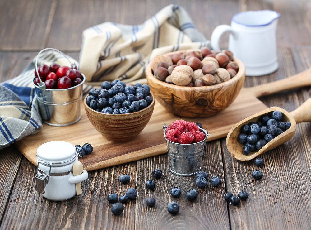 Berries and nuts for breakfast Julicious Flickr