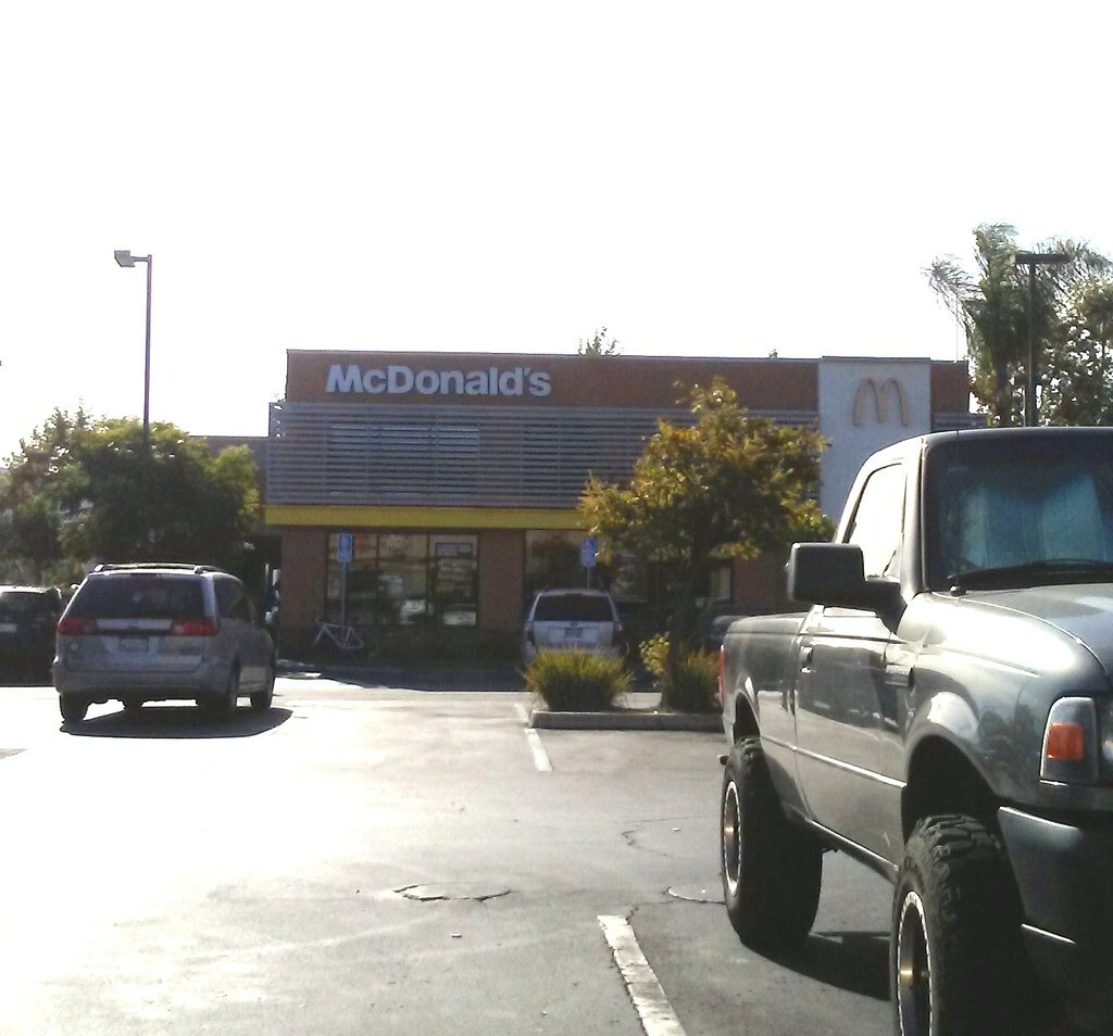 McDonald's at State Route 79 (Temecula Parkway) McDonald's… Flickr