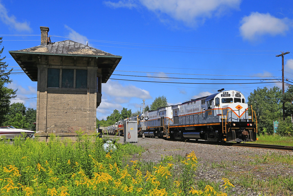 Tobyhanna, Pennsylvania DL's PT98 works Tobyhanna passing… Flickr
