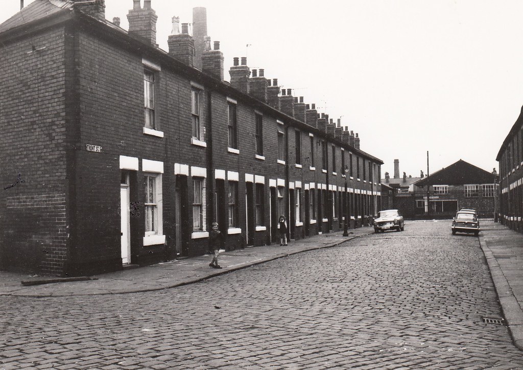Trent Street, Weaste, Salford Showing the south side of Tr… Flickr
