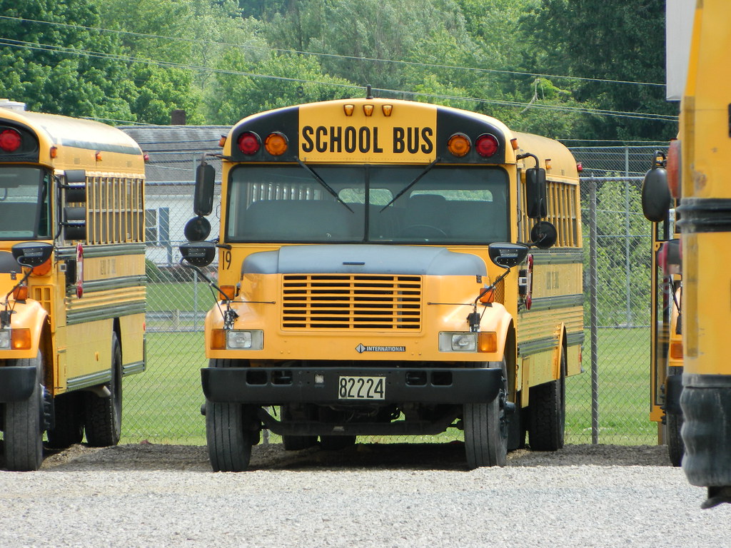 Gallipolis City Schools 19 Bus lot Gallipolis, OH. Bus h… Flickr