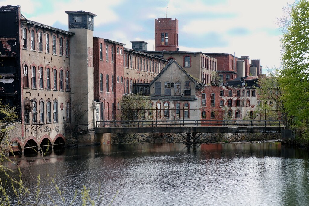 Pontiac Mills (Warwick, RI) Former textile mills on the Pa… Flickr