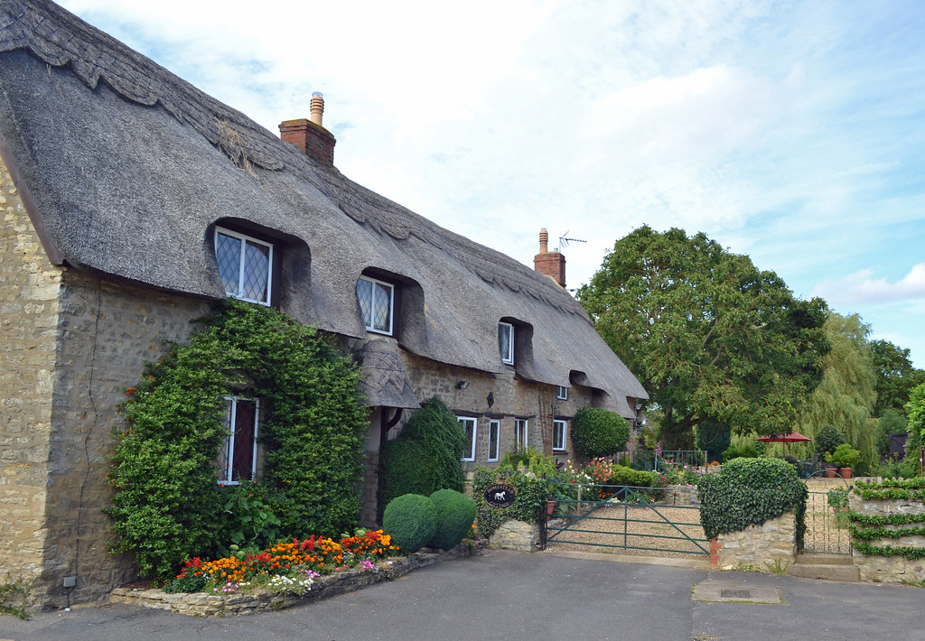 Yardley Gobion_02 Ken Jarvis Flickr