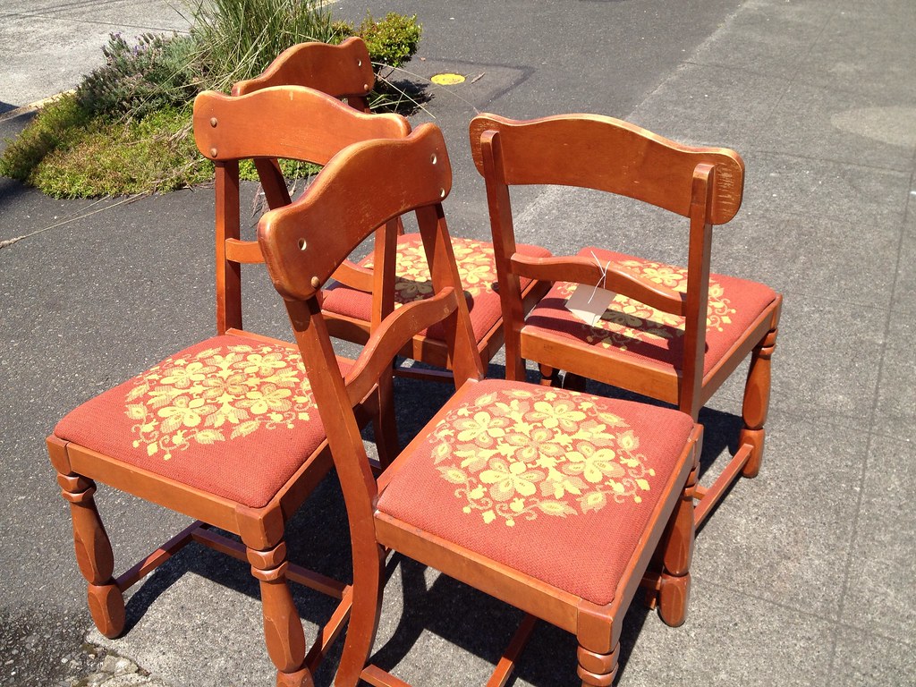 4 maple dinning chairs 17"deep x 15" wide x 19" seat (34" … Flickr