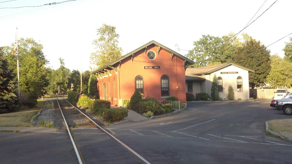 20120710_193937_263 Seneca Falls village hall. Flickr
