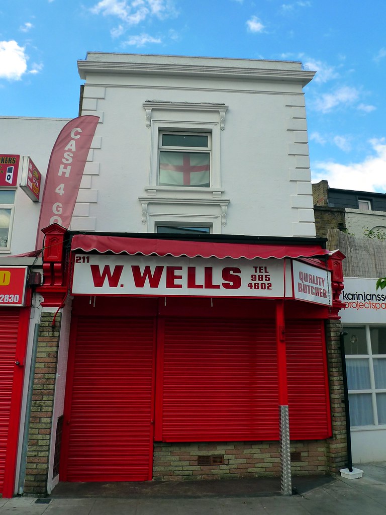 Swan, Hackney, E9 This appears to have been a former pub, … Flickr
