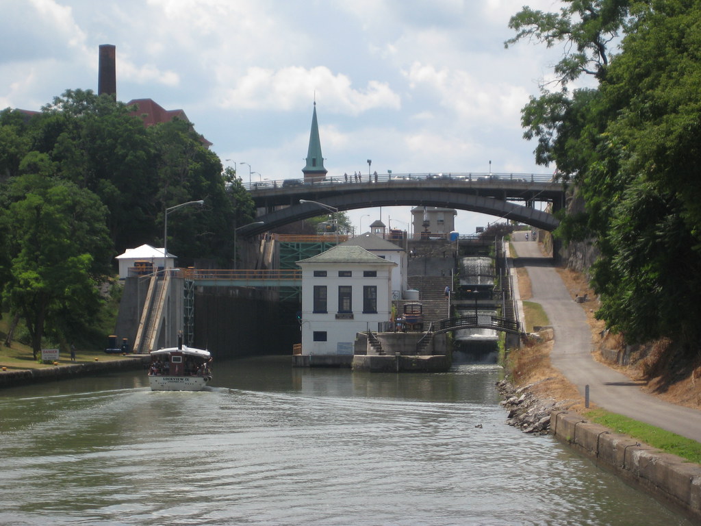 IMG_8077 A fine view of the Lockport locks from lower Lock… Flickr