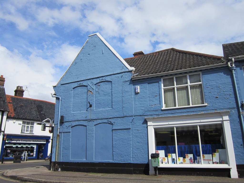 Blue Shop The shop is on Market Street in Wymondham. This … Flickr