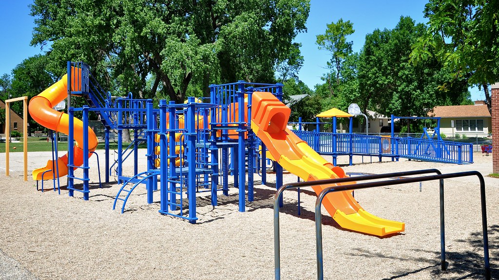 Stevens Elementary School playground The elementary school… Flickr