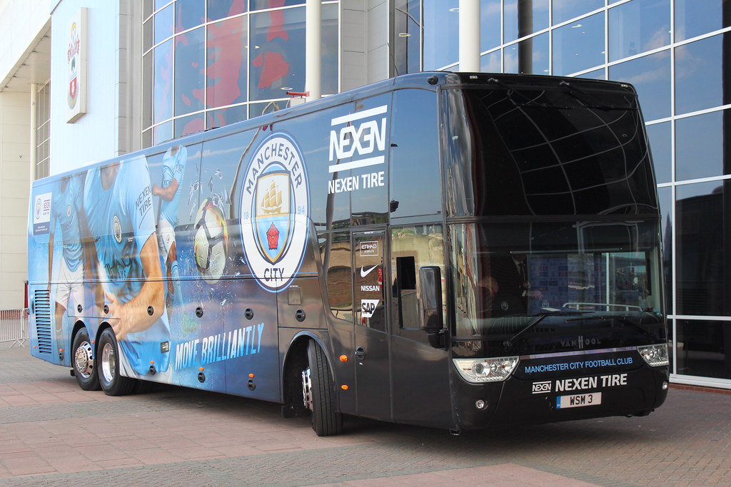 WSM3 MANCHESTER CITY TEAM COACH seen 13/05/18 parked up ou… Flickr