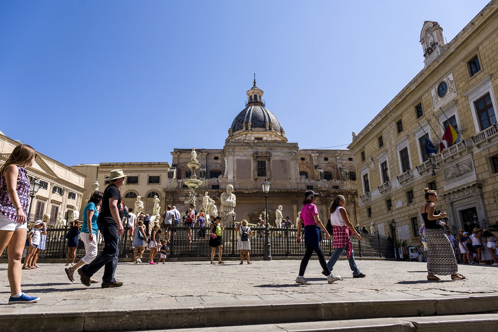 L1050950 Walking tour of Palermo, Sicily, Italy. Palermo i… Flickr