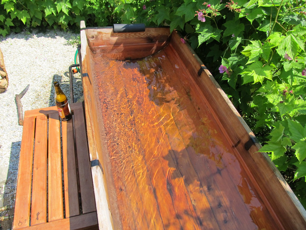 Sautrog Sautrog als Outdoor Badewanne mit Heizung nicotin1997 Flickr