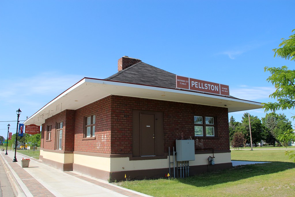 Grand Rapids & Indiana Depot (Pellston, Michigan) a photo on Flickriver