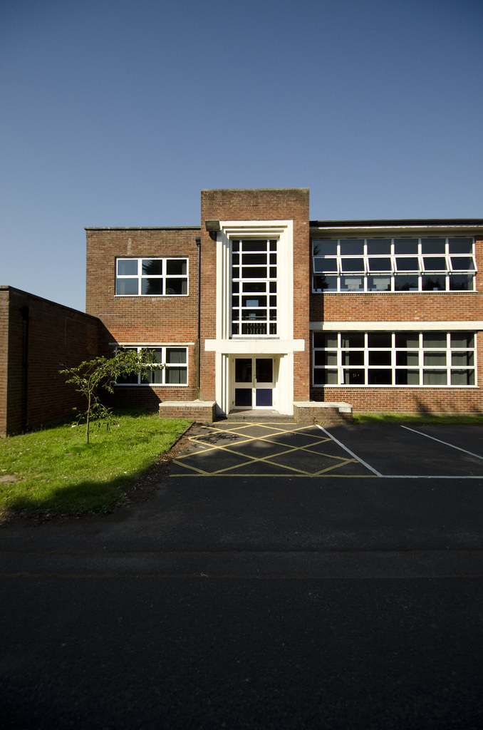 Kemp Welch Secondary School Main Building West Entrance Flickr