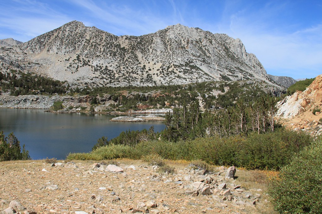 IMG_0060 Hurd Peak (12,237 ft) and Saddlerock Lake viewed … Flickr