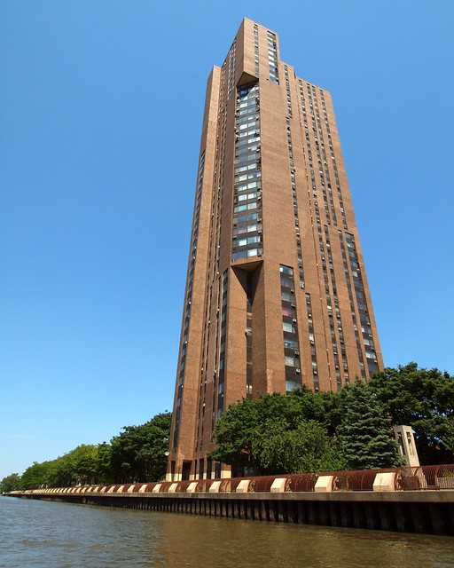 Harlem River Park Tower II, Morris Heights, Bronx, New York City a