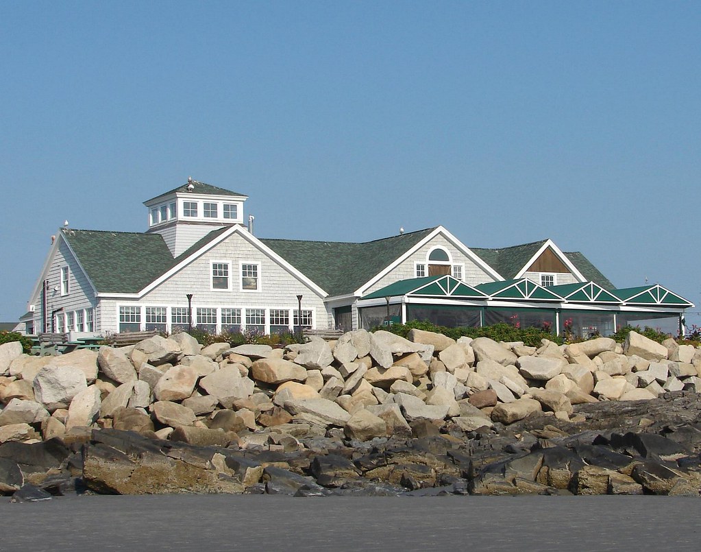 Sun & Surf Restaurant, York Beach, Maine Sun & Surf Restau… Flickr