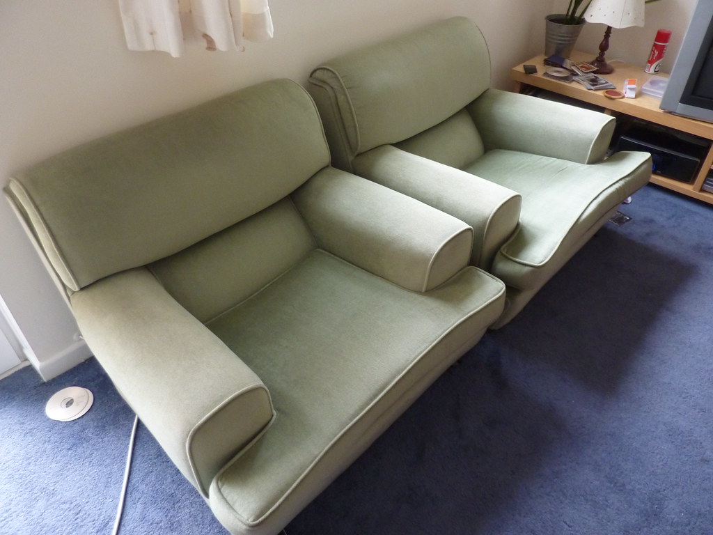Sofa for Freecycle cathredfern Flickr