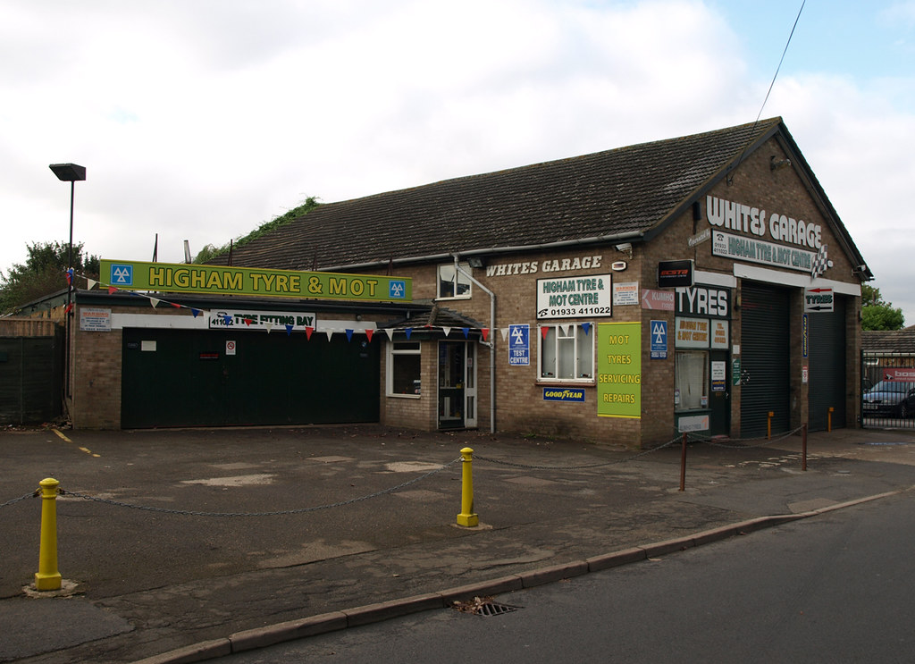 Whites Garage, Higham Ferrers Has a pleasingly period look… Flickr