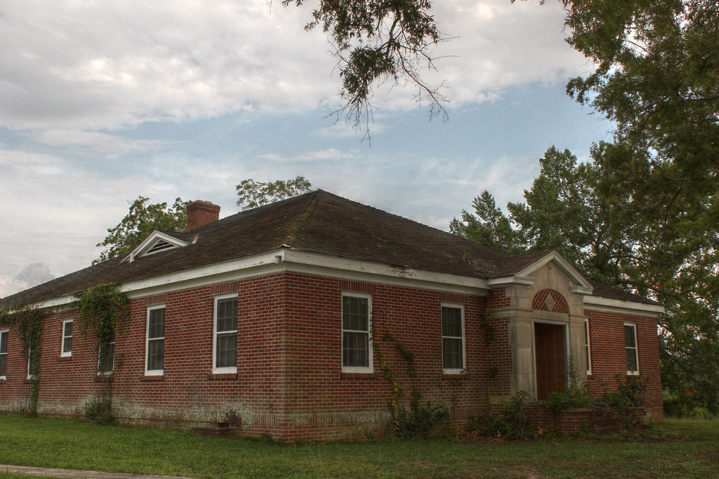 Front of Abandoned Building, Grendel Mill Village, Greenwo… Flickr
