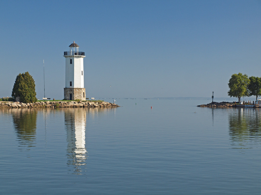 Fond du Lac lighthouse This Saturday our camera club went … Flickr