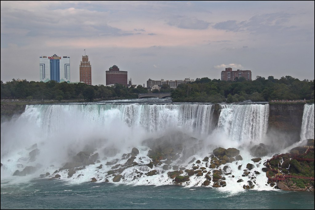 Holiday Photos Niagara Falls Niagara Falls (Cayuga Gahna… Flickr