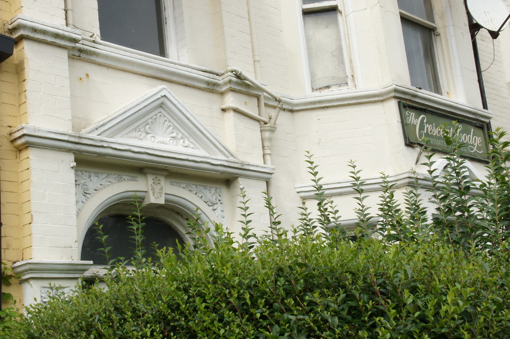 9 Crescent Lodge (Lauriston), 9 The Crescent (Carnarvon Crescent