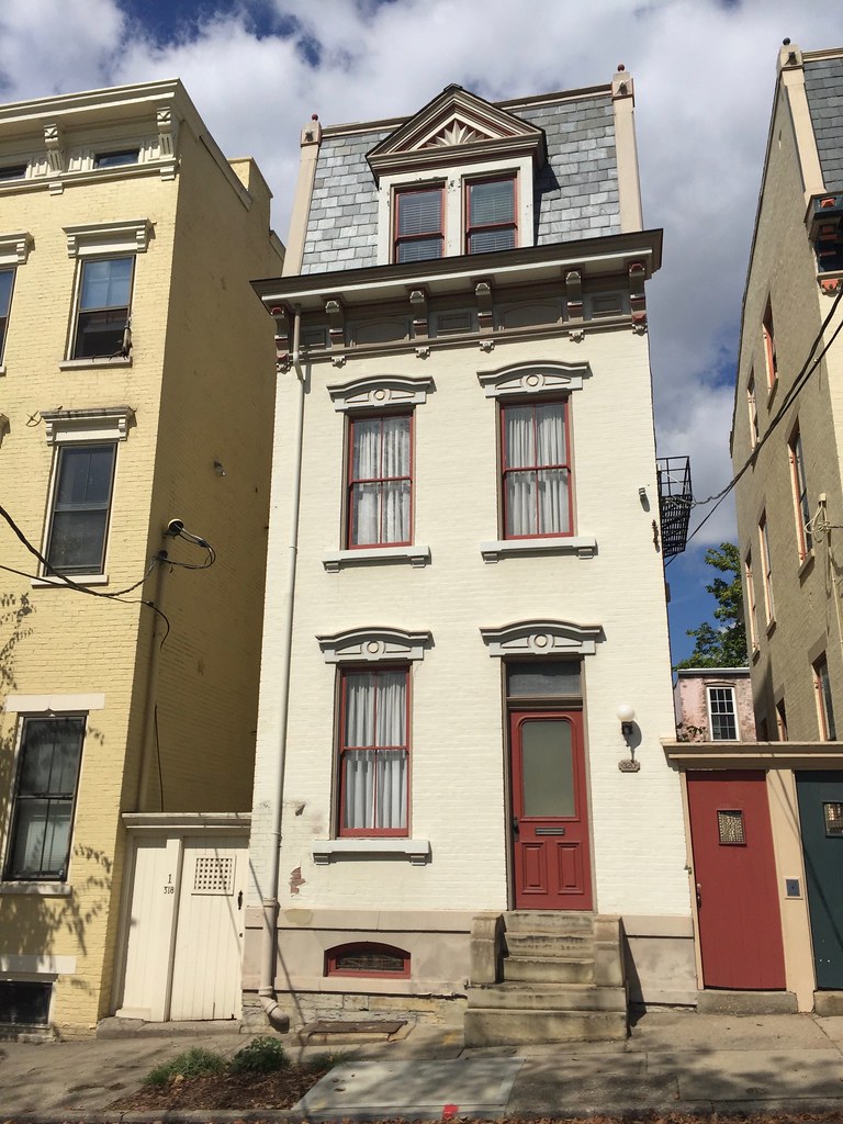 14th Street, Pendleton, Cincinnati, OH These buildings are… Flickr