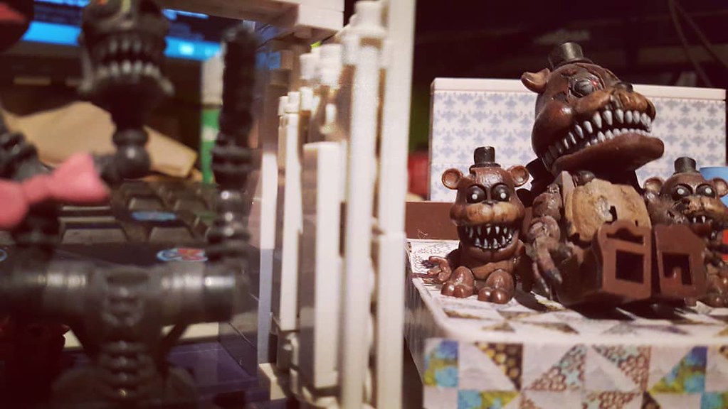 IRL Five Nights at Freddy's Decided to do some artistic pi… Flickr