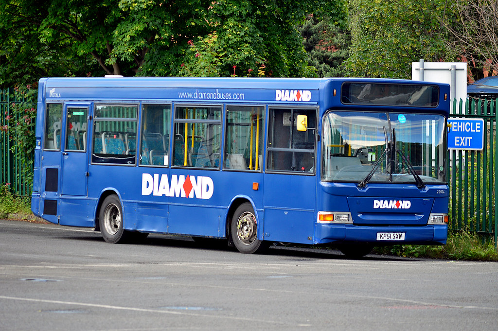 Diamond 20574 Kidderminster garage ee16svt Flickr