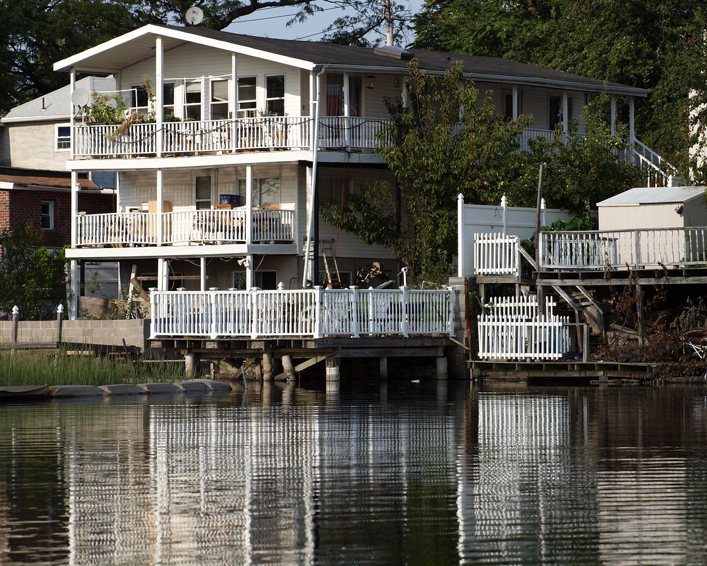 Waterfront Residences, Harding Park, Clason Point, Bronx, … Flickr