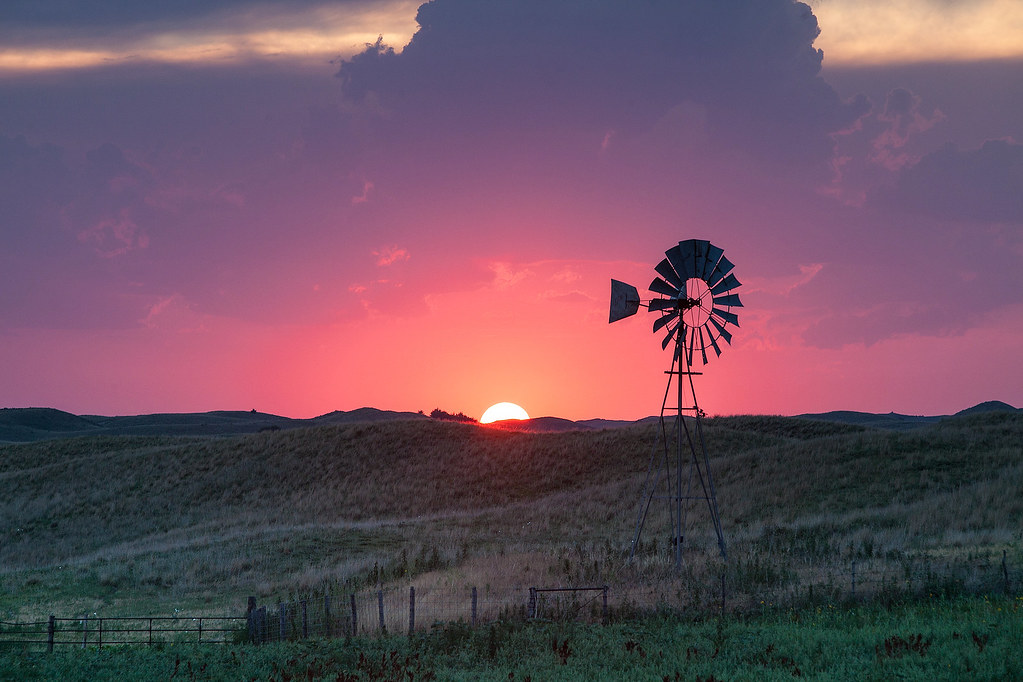 Windmill at Sunset Valentine Nebraska Going through imag… Flickr