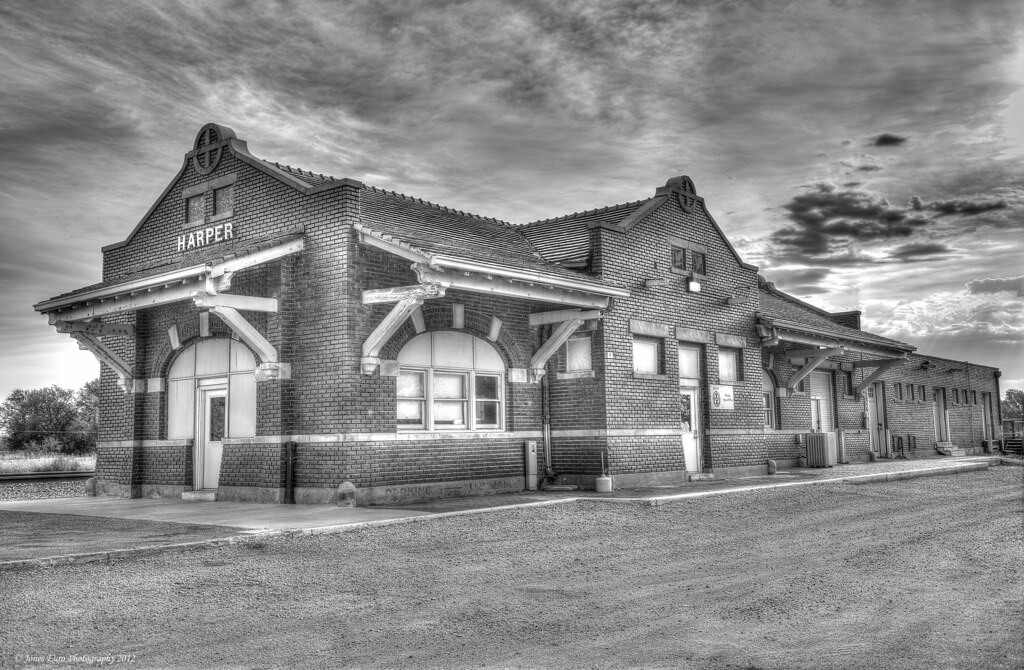 Harper, KS Train Depot The old Harper Train Depot station.… Flickr