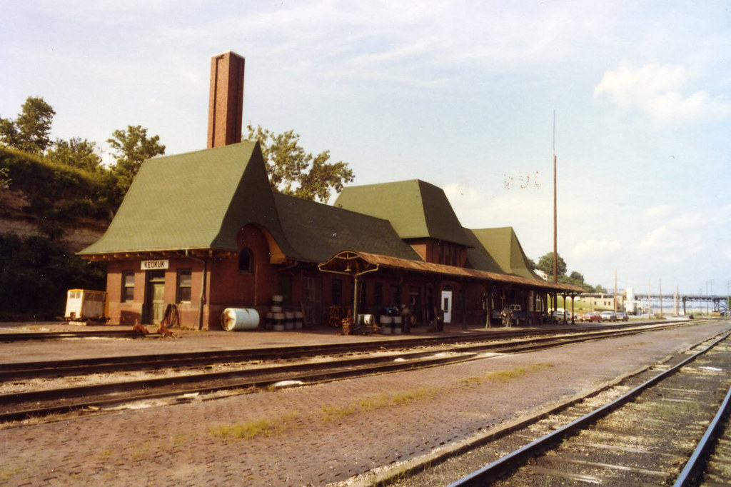 Keokuk IA depot Keokuk IA 6/5/81. This is a scan from my p… Larry