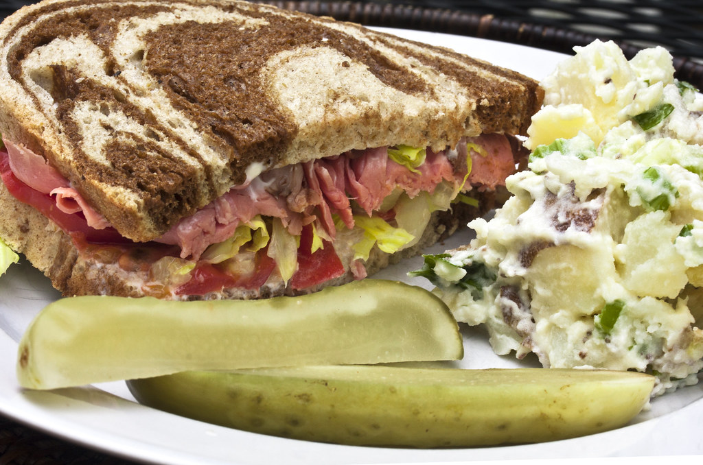 sandwich roast beef, marble rye, horseradish, mayonnaise, … Flickr