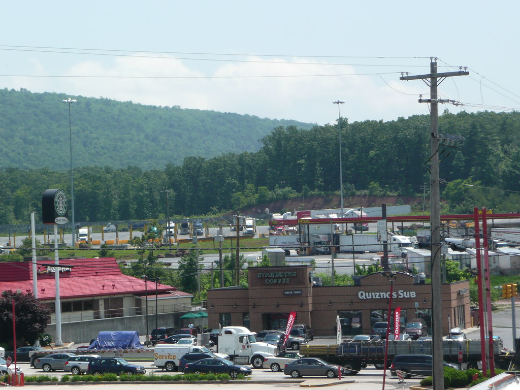 P1270361 Breezewood, Pennsylvania. A road trip town of res… Flickr