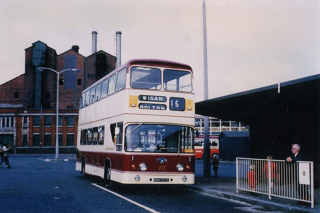 Bolton Transport 277 MWH277G The 1968 order for Bolton Cor… Flickr