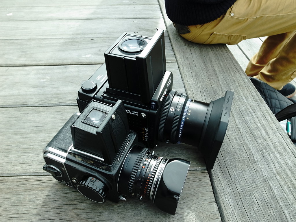 Hasselblad 500 C/M vs Mamiya RZ67 size comparison Drew Dunbar Flickr