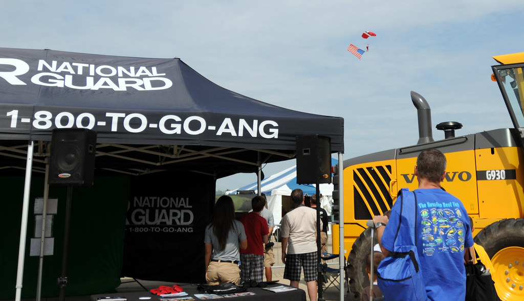 Virginia Air National Guard Recruiters meet potential recr… Flickr