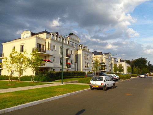 Allée Joseph Jaunay 23 septembre 2012 (SaintCyrsurLoi… Flickr