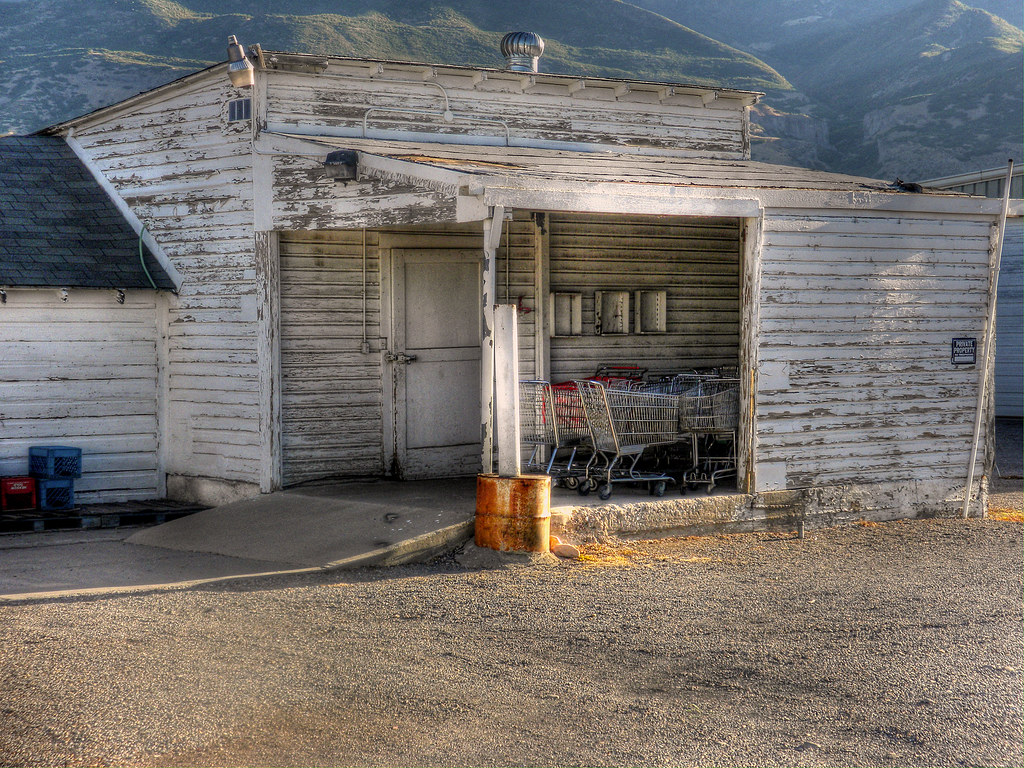 Fruit Storage State Street, Orem, Utah. arbyreed Flickr