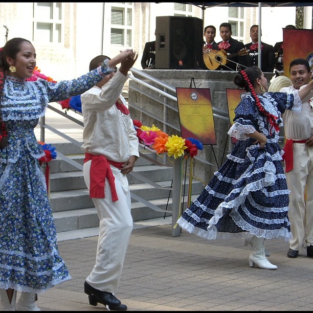 Ballet folklórico... From the 2011 Hispanic Heritage event… Flickr