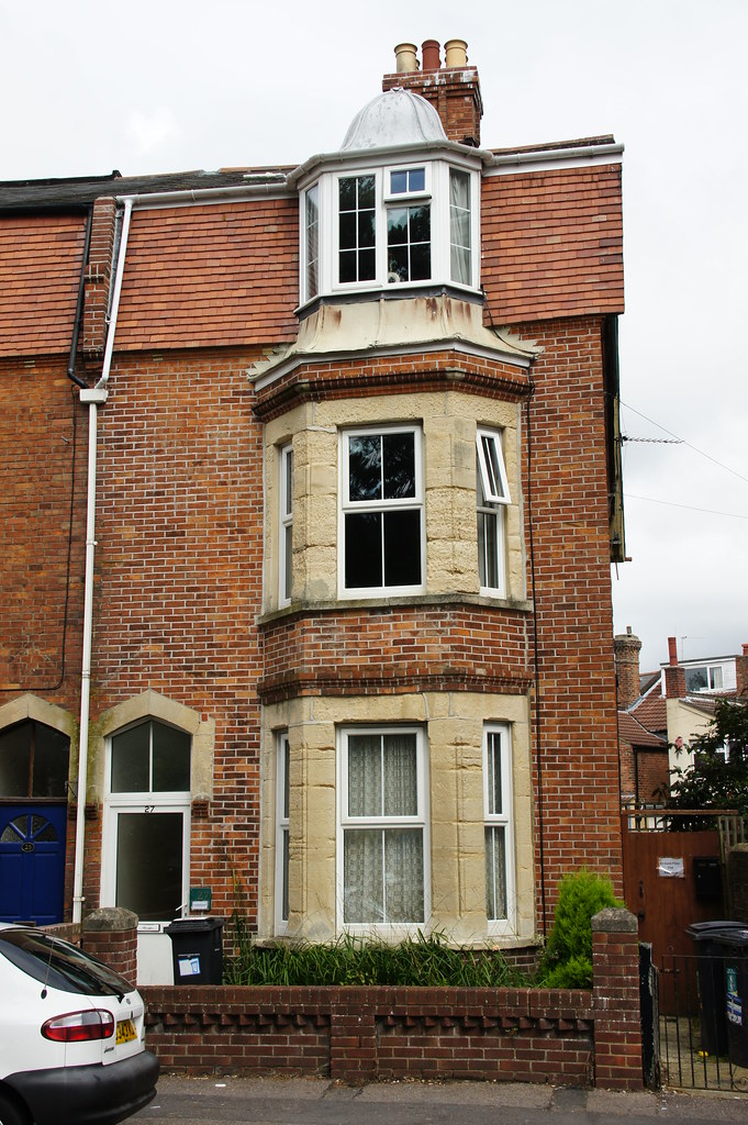 Crescent House, 27 The Crescent (Carnarvon Crescent),