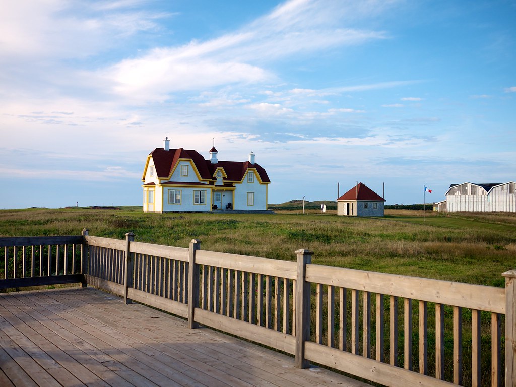 Étangdunord Dr Papillon and Hoedic Flickr