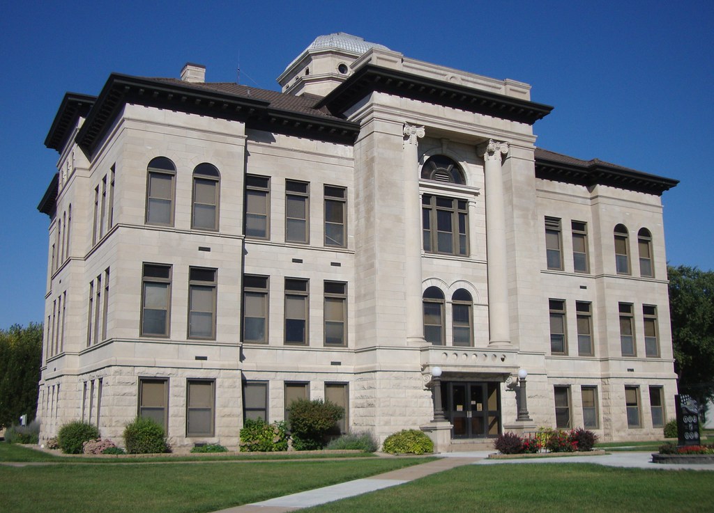 Harrison County Courthouse (Logan, Iowa) This courthouse o… Flickr